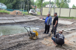 в Глинковском округе продолжается благоустройство пруда - фото - 1